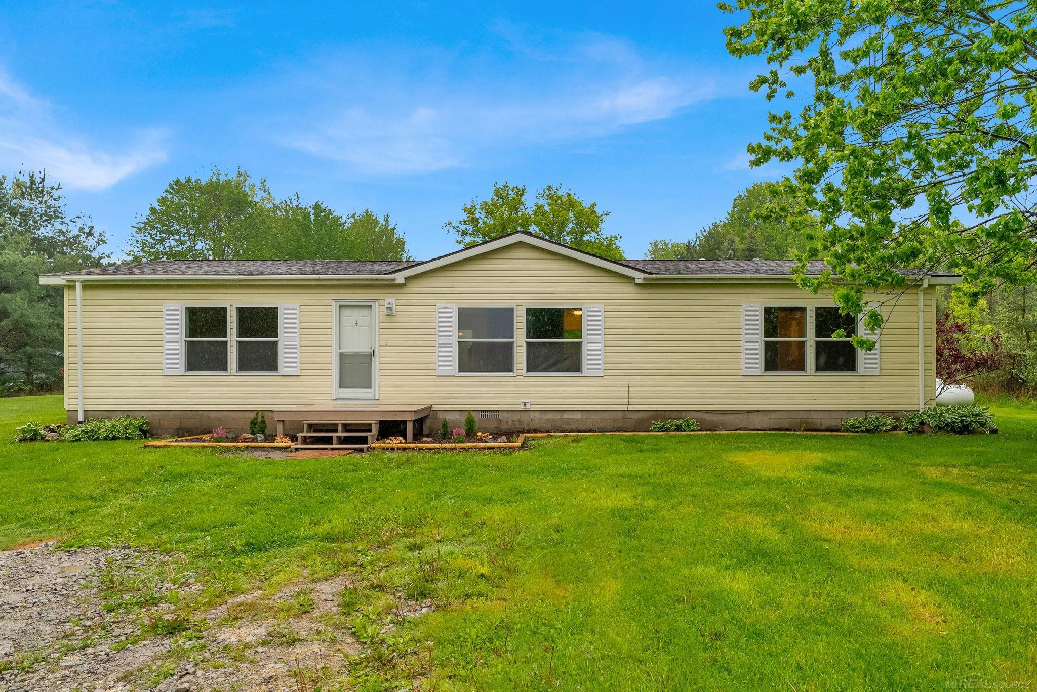 2100 Rowe Road Applegate, MI 48401 - Photo 28 of 46