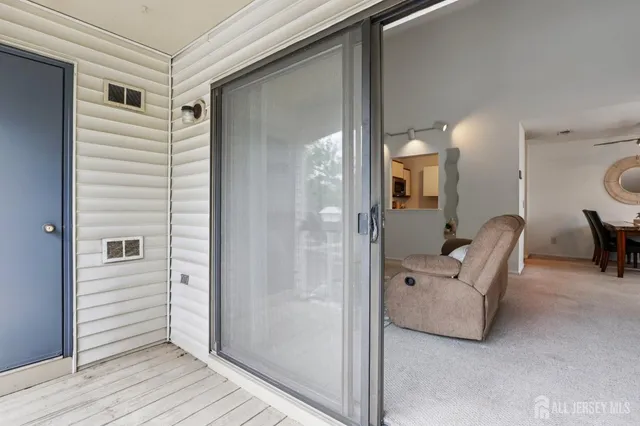 $365,000 | 3015 Lighthouse Lane, Parlin, NJ 08859