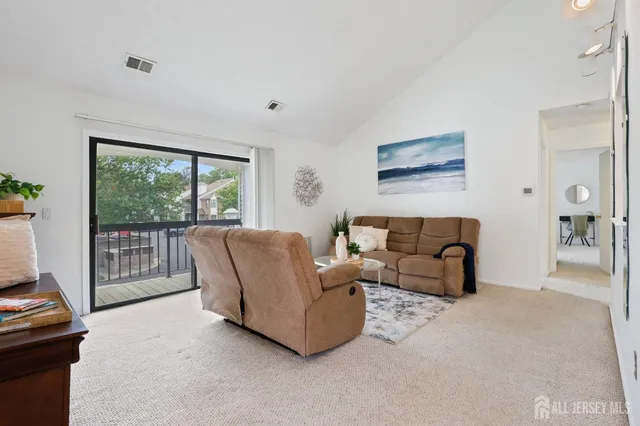 $365,000 | 3015 Lighthouse Lane, Parlin, NJ 08859