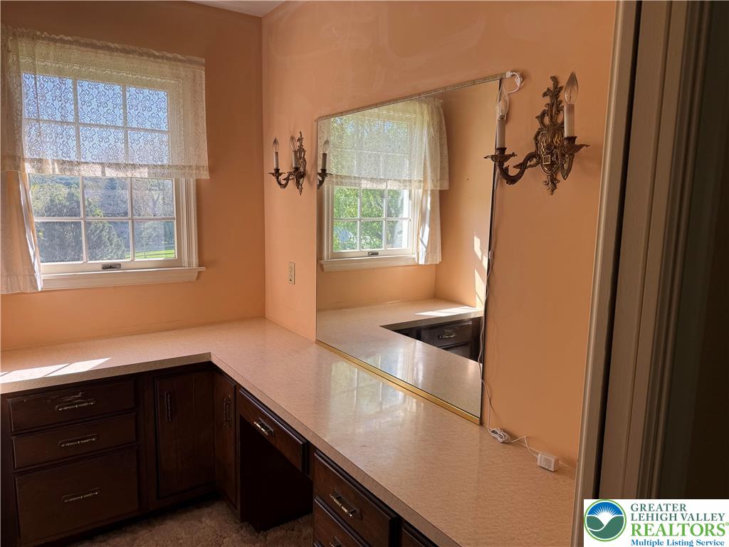 1929 Earls Court Allentown, PA 18103 - Photo 13 of 20