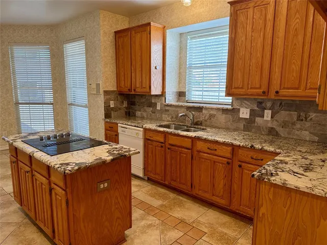 $429,900 | 4213 Forestedge Drive, Grand Prairie, TX 75052