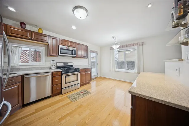 $310,000 | 2901 Wall Avenue, Waukegan, IL 60087