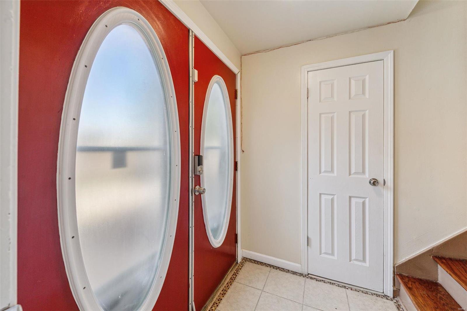 11736 Bellefontaine Road St. Louis, MO 63138 - Photo 2 of 19