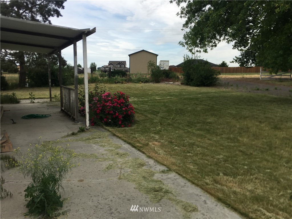 2081 West Atkinson Road Othello, WA 99344 - Photo 3 of 5