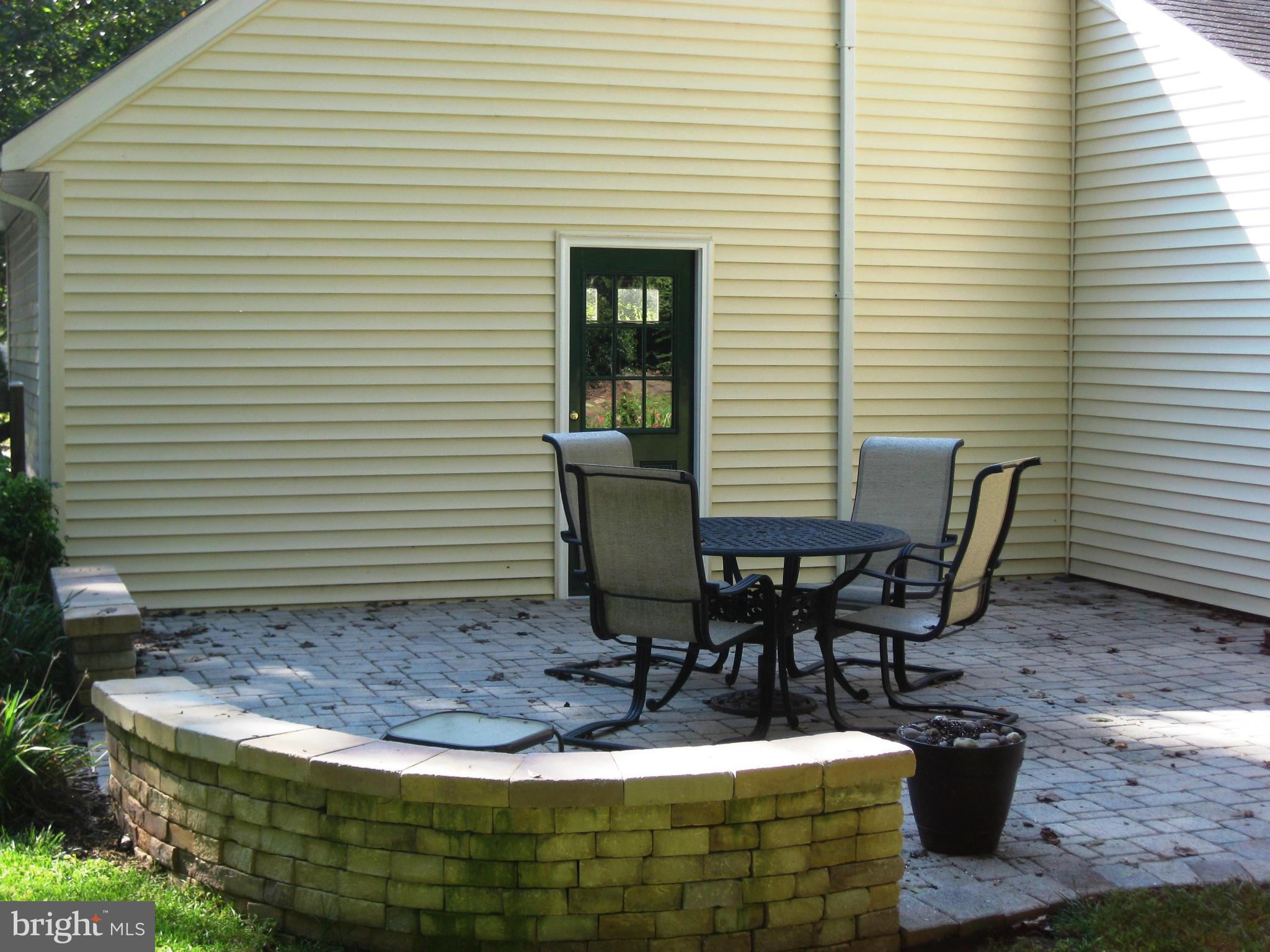 809 Potomac Ridge Court Sterling, VA 20164 - Photo 28 of 30 Patio