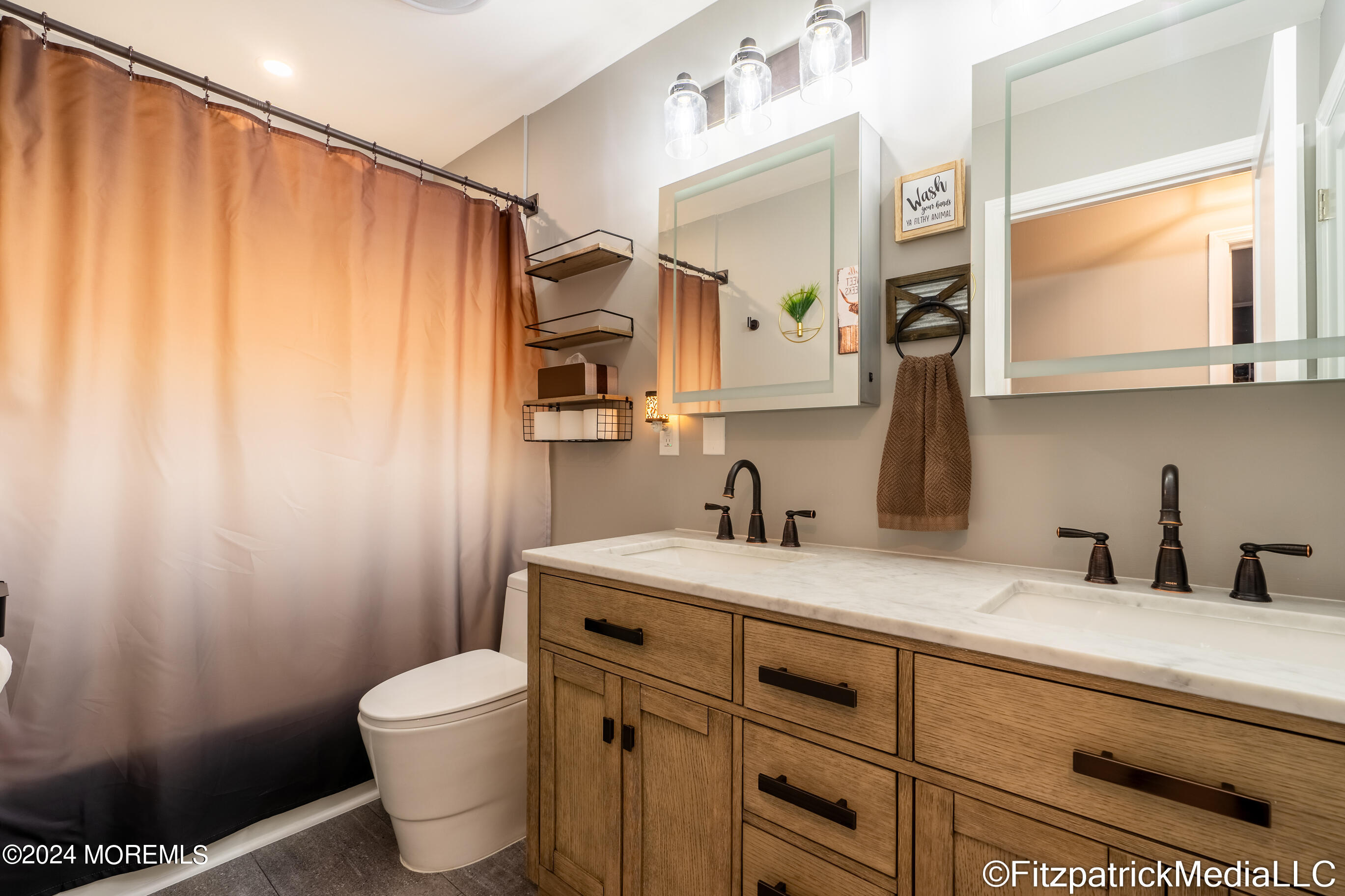 648 Thoroughfare Road Brick, NJ 08724 - Photo 24 of 40 Hall bath pic 2