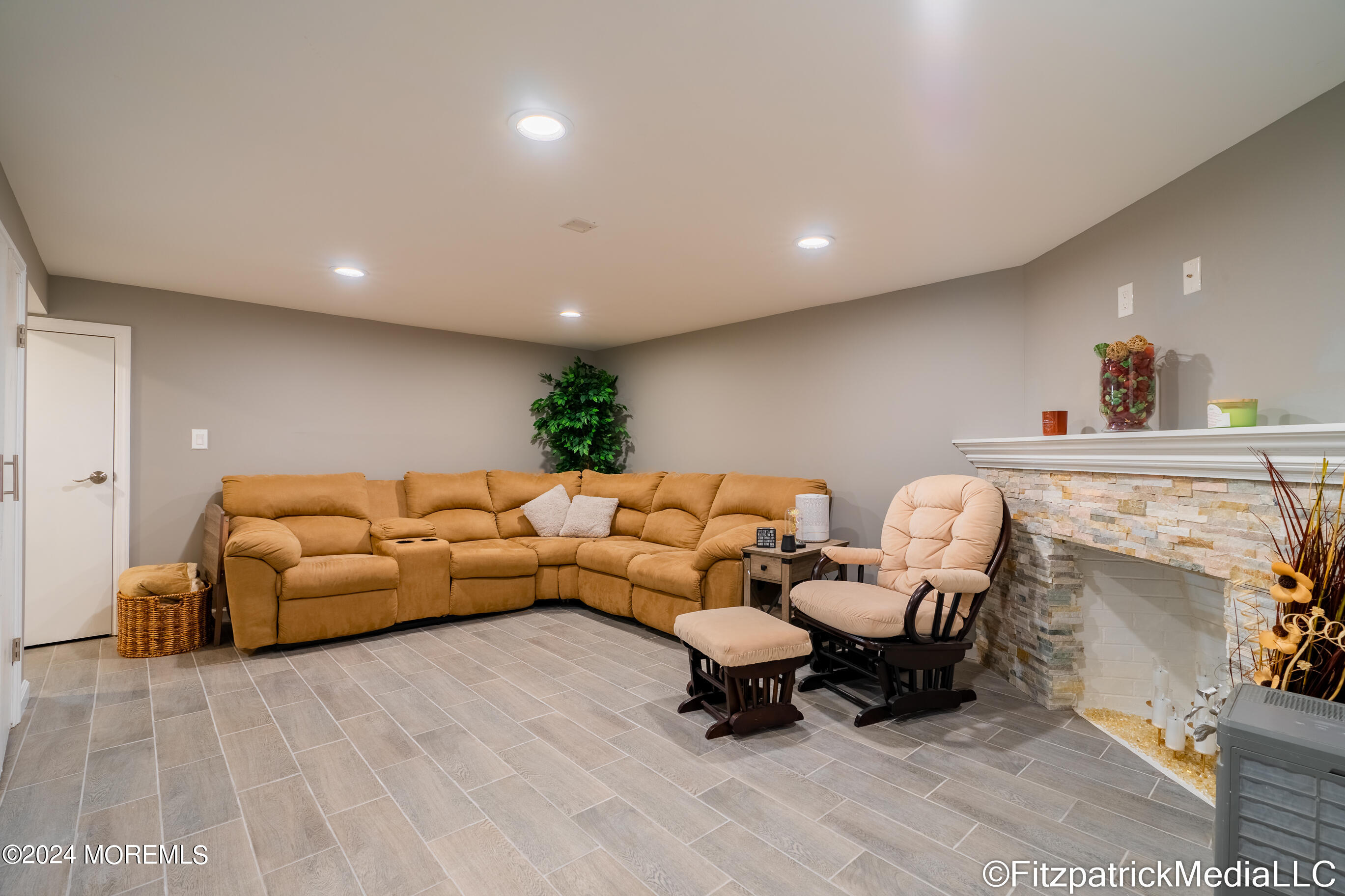 648 Thoroughfare Road Brick, NJ 08724 - Photo 29 of 40 Basement LR