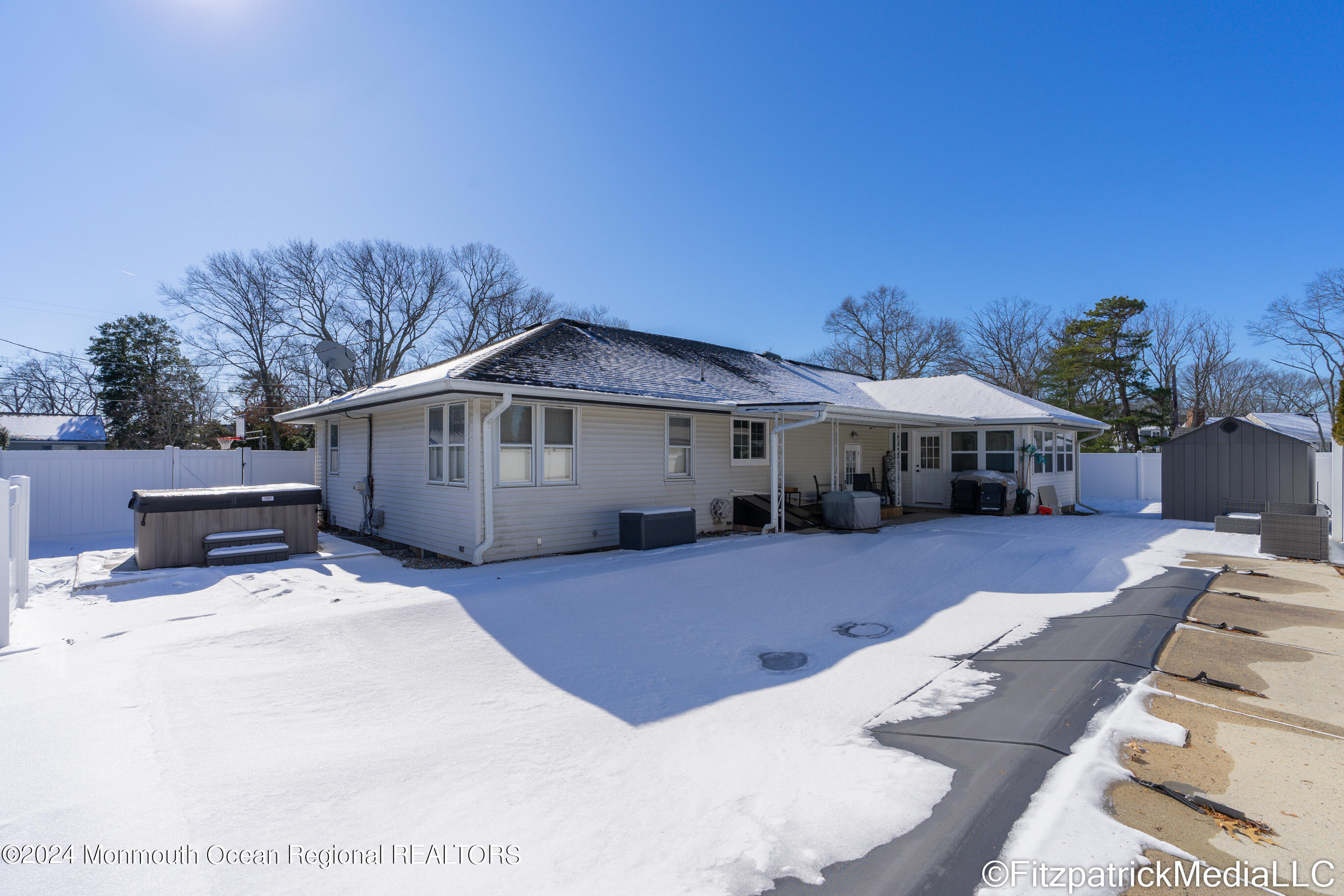 648 Thoroughfare Road Brick, NJ 08724 - Photo 35 of 40 Rear pic 1