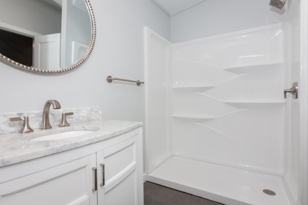 45379 County Road 352 Decatur, MI 49045 - Photo 25 of 55 Master Bath A