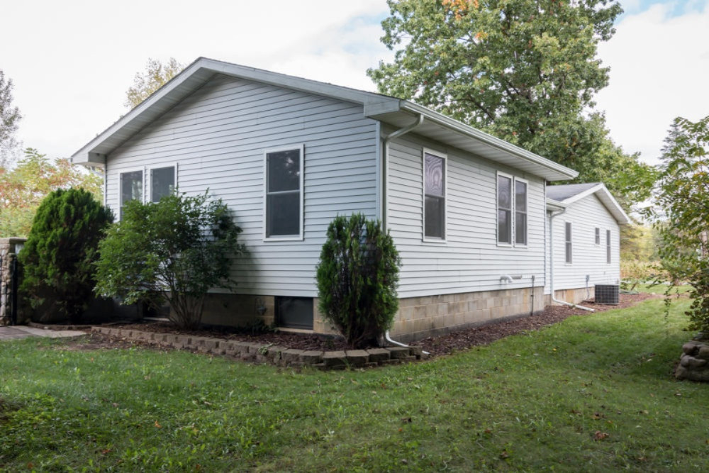 45379 County Road 352 Decatur, MI 49045 - Photo 6 of 55 House