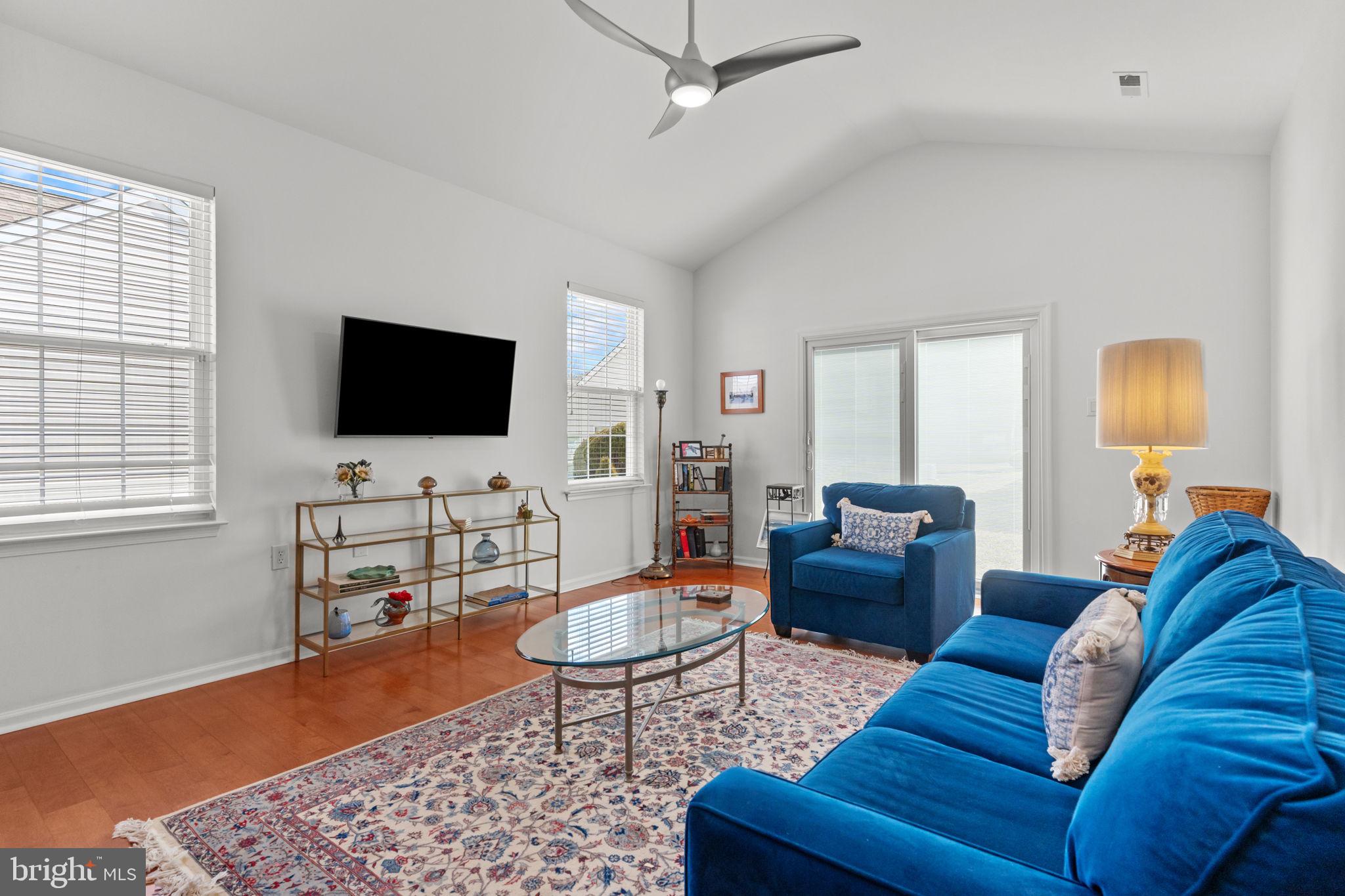 8 Bluebonnet Road Langhorne, PA 19047 - Photo 11 of 25 Living Room