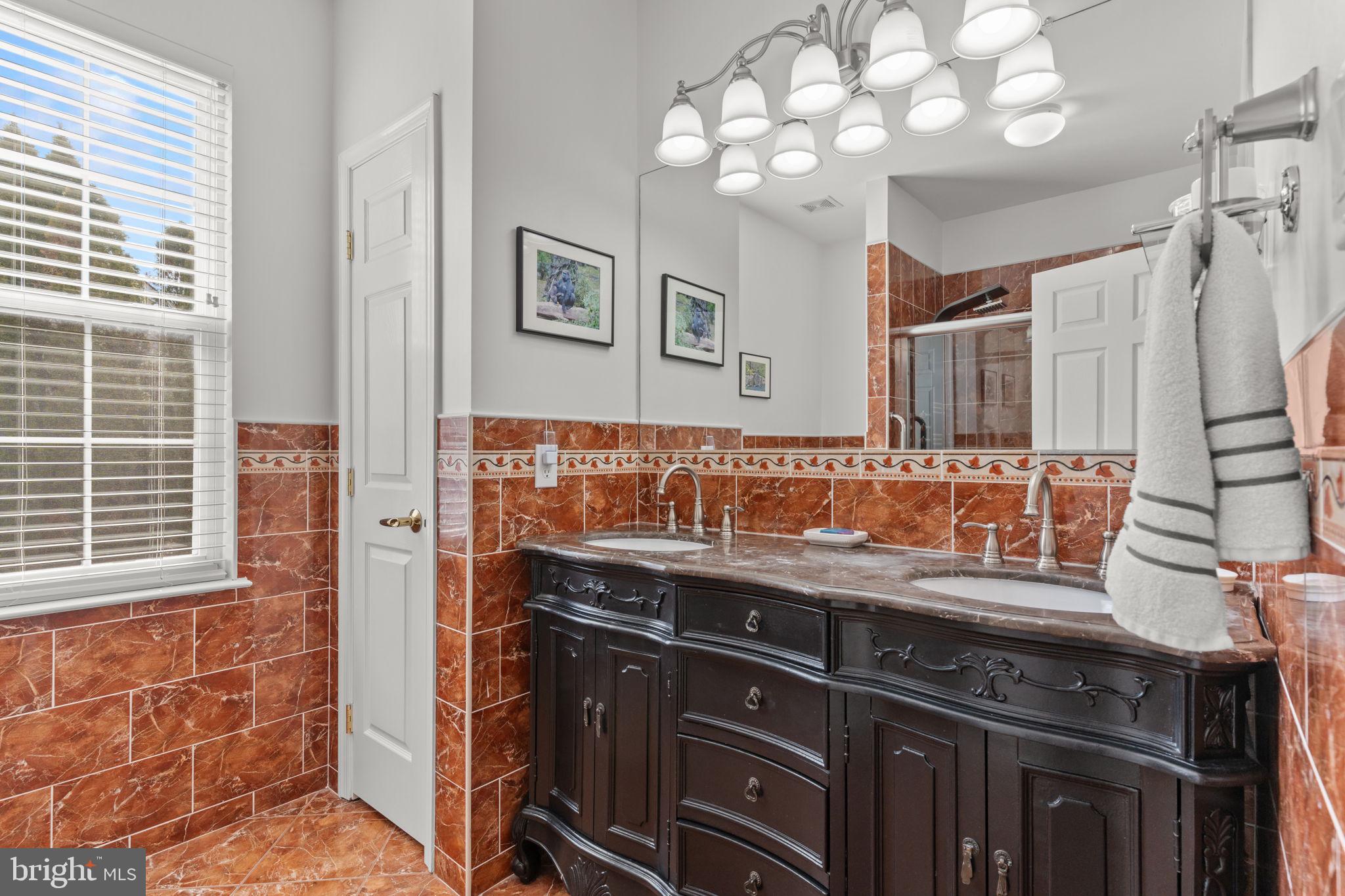 8 Bluebonnet Road Langhorne, PA 19047 - Photo 18 of 25 Primary Bathroom