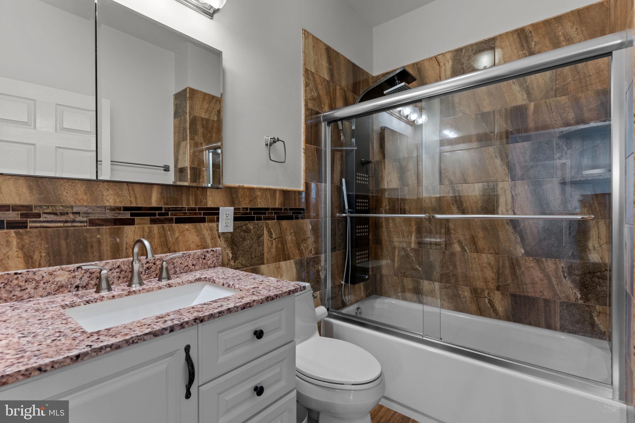 8 Bluebonnet Road Langhorne, PA 19047 - Photo 22 of 25 Full Bath #2