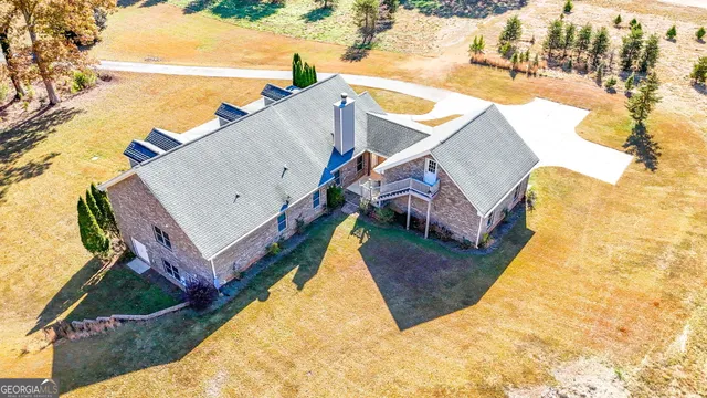 a view of a house with pool