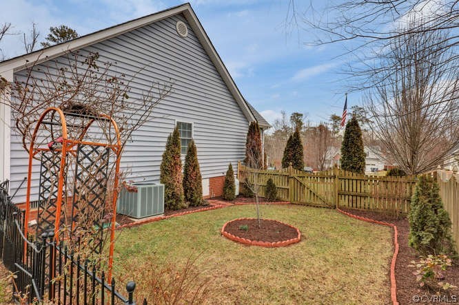 11604 Hillside Road Chester, VA 23831 - Photo 27 of 36