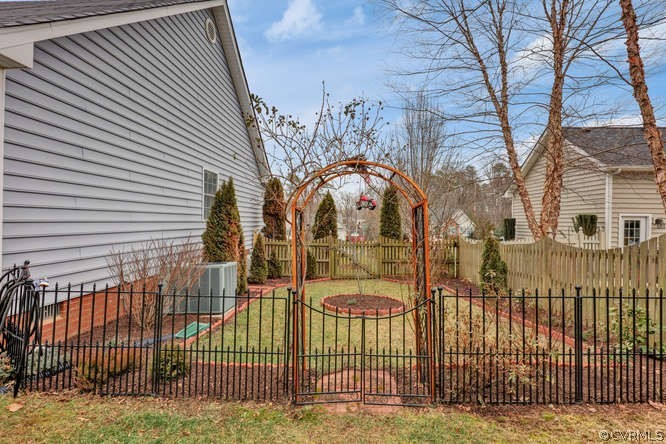 11604 Hillside Road Chester, VA 23831 - Photo 28 of 36