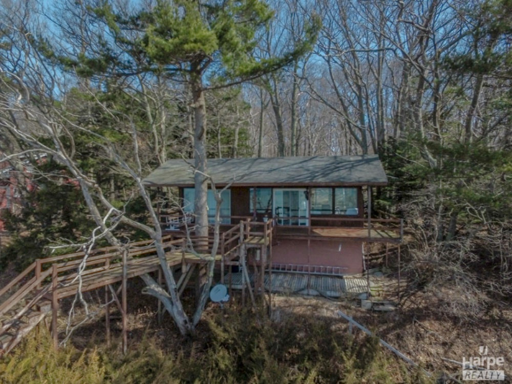 11761 South Valley Road Montague, MI 49437 - Photo 4 of 19 DJI_0014