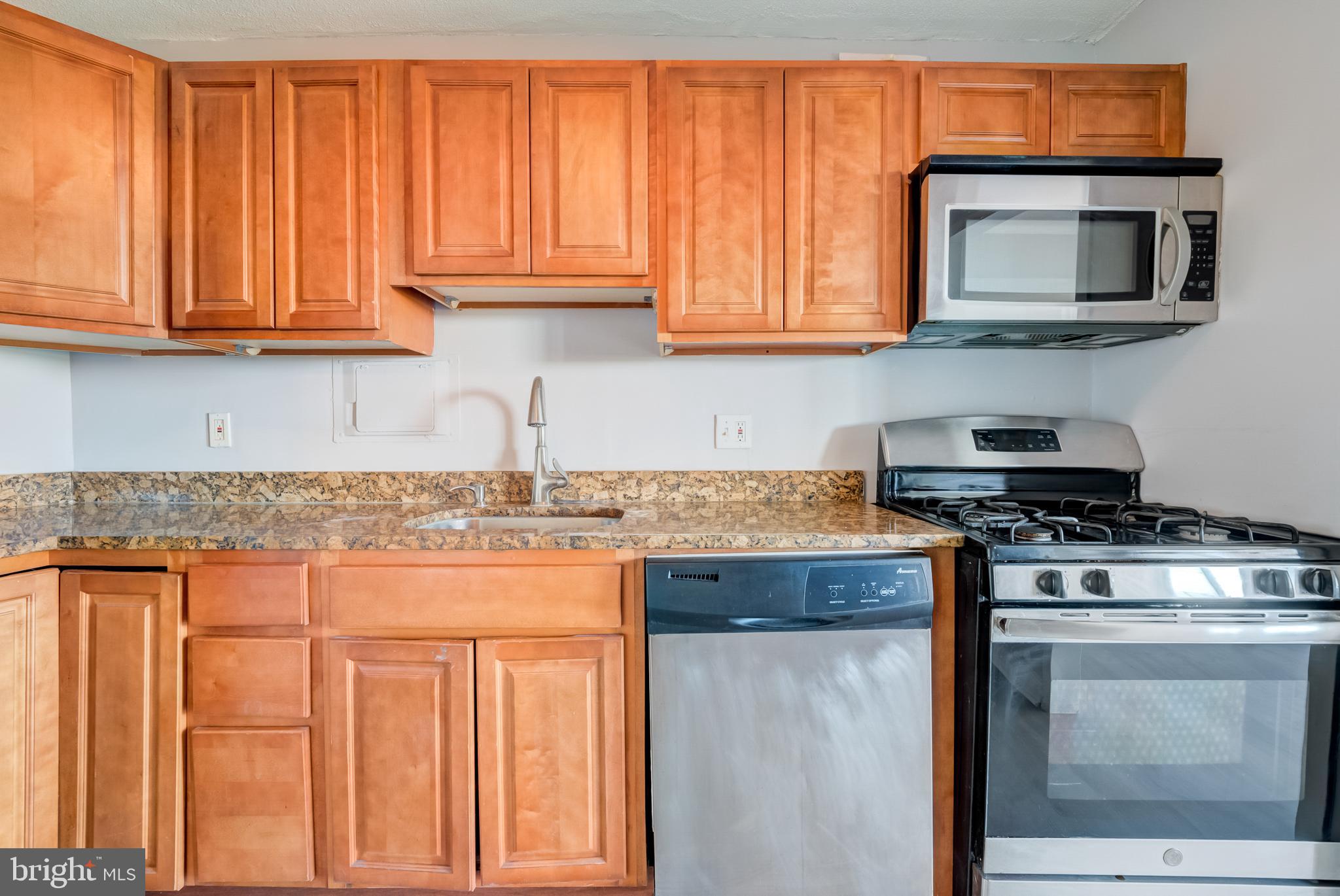 1836 Metzerott Road, Unit 1620 Adelphi, MD 20783 - Photo 18 of 42