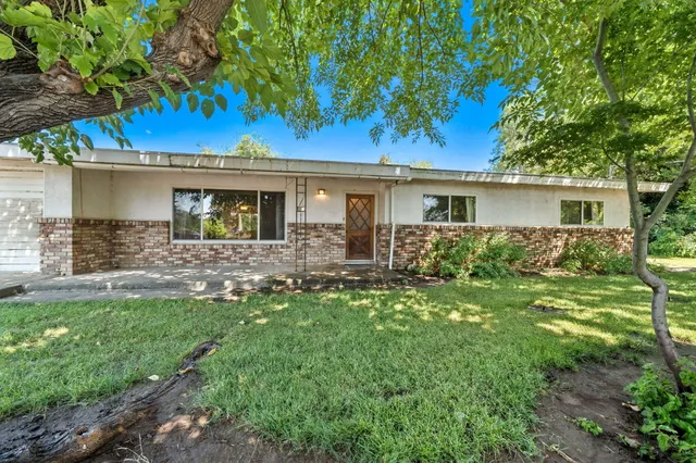 $399,000 | 13550 Trinity Avenue, Red Bluff, CA 96080