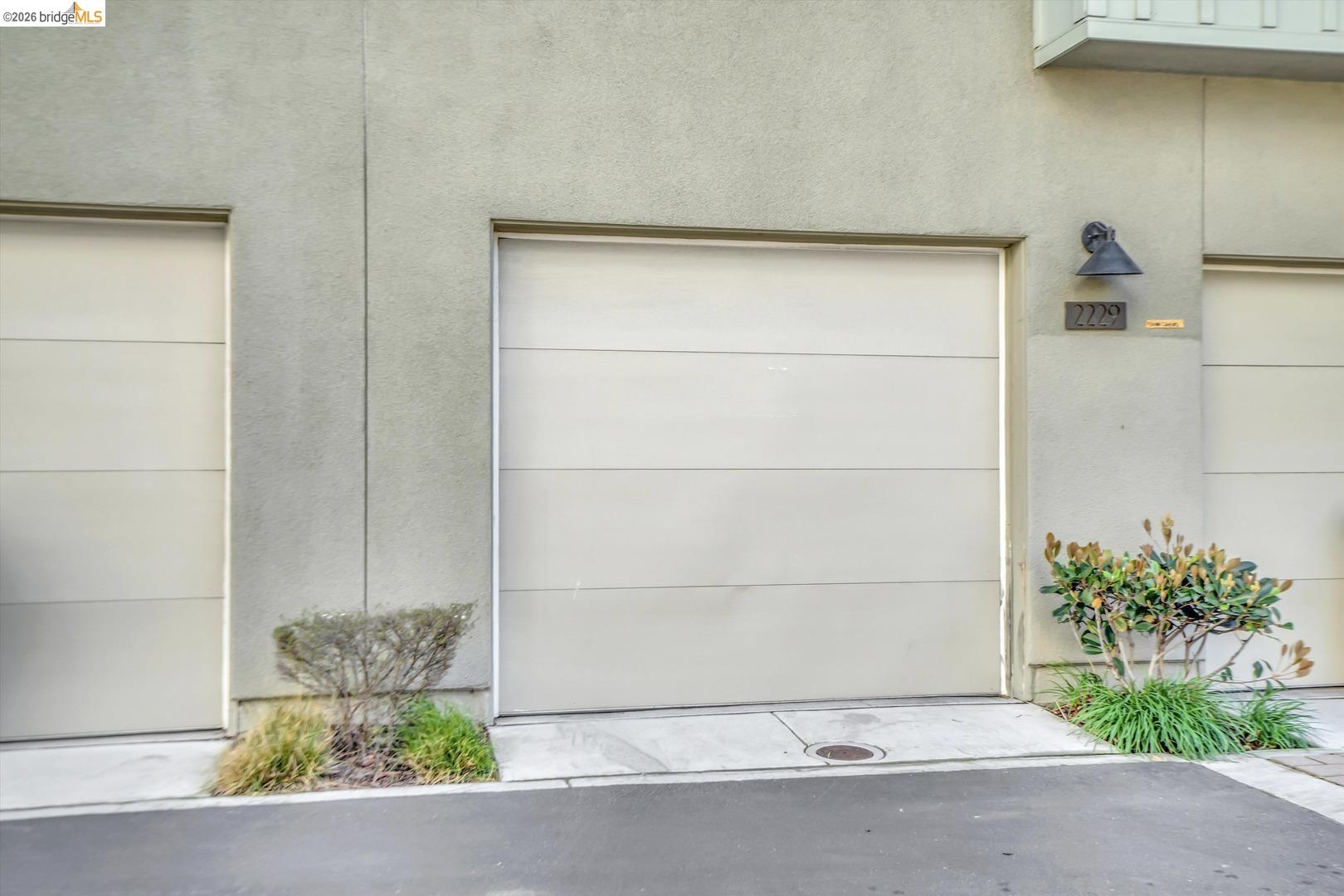 2229 Myrtle Street Oakland, CA 94607 - Photo 32 of 37 view of garage