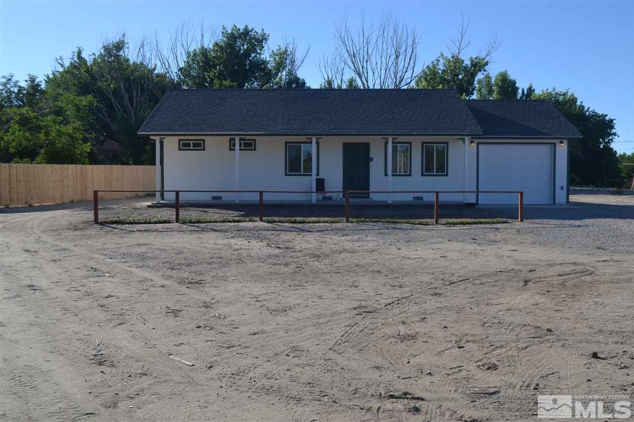 1100 McLean Road Fallon, NV 89406 - Photo 1 of 9 a backyard of a house