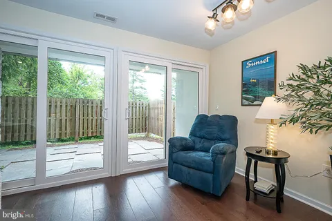 $425,000 | 209 East Chelsea Circle, Newtown Square, PA 19073