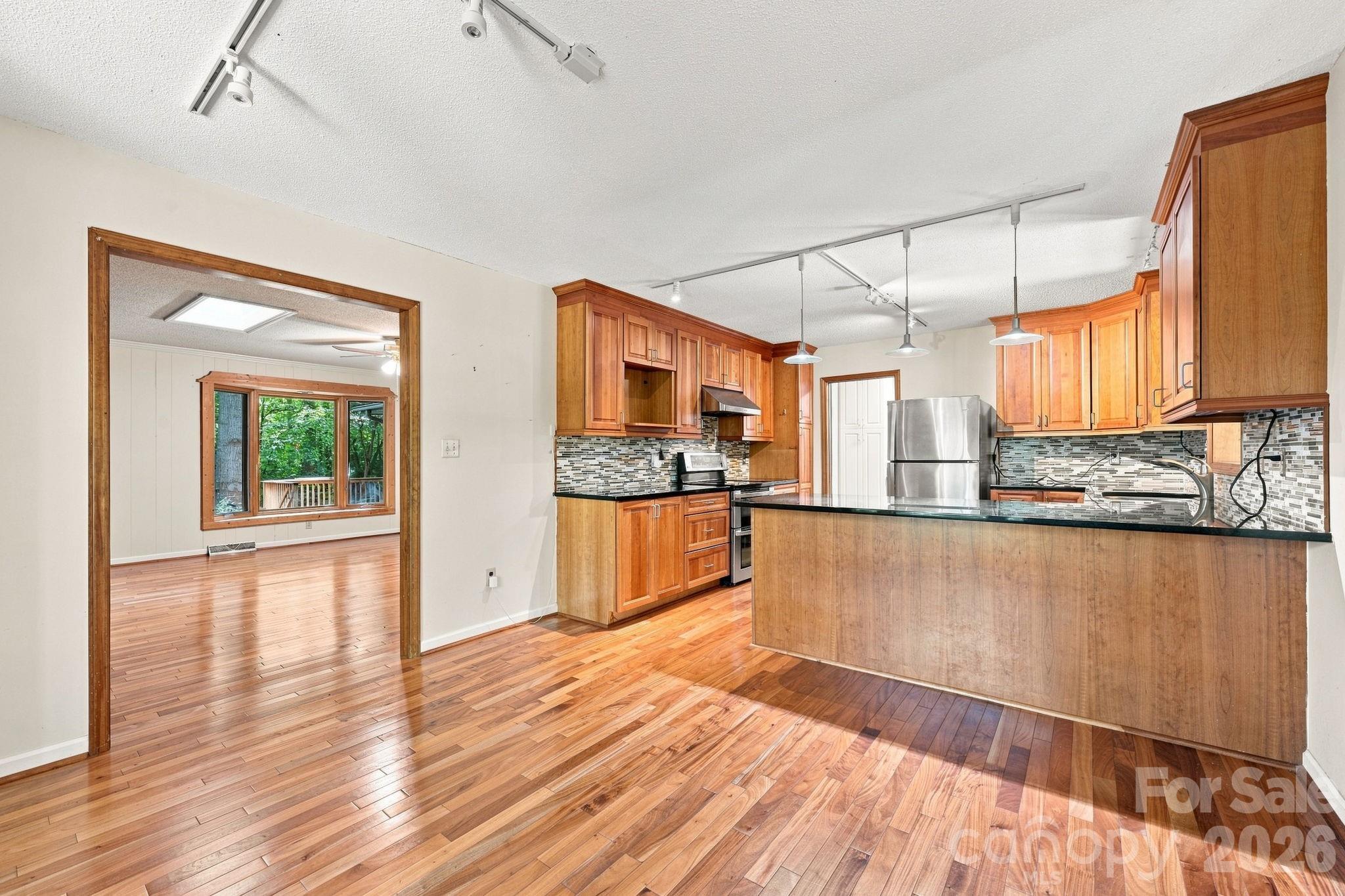 19317 Davidson-Concord Road Davidson, NC 28036 - Photo 7 of 29 Gallery Image 7