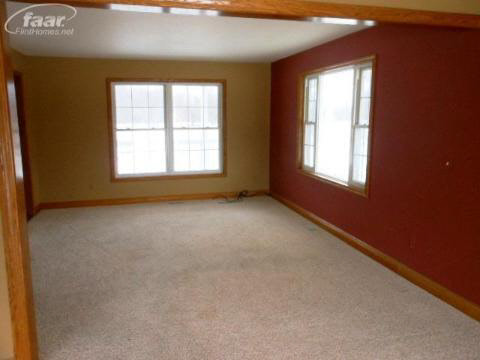 2340 Lansing Road Bancroft, MI 48414 - Photo 7 of 22 20323982-6.JPG