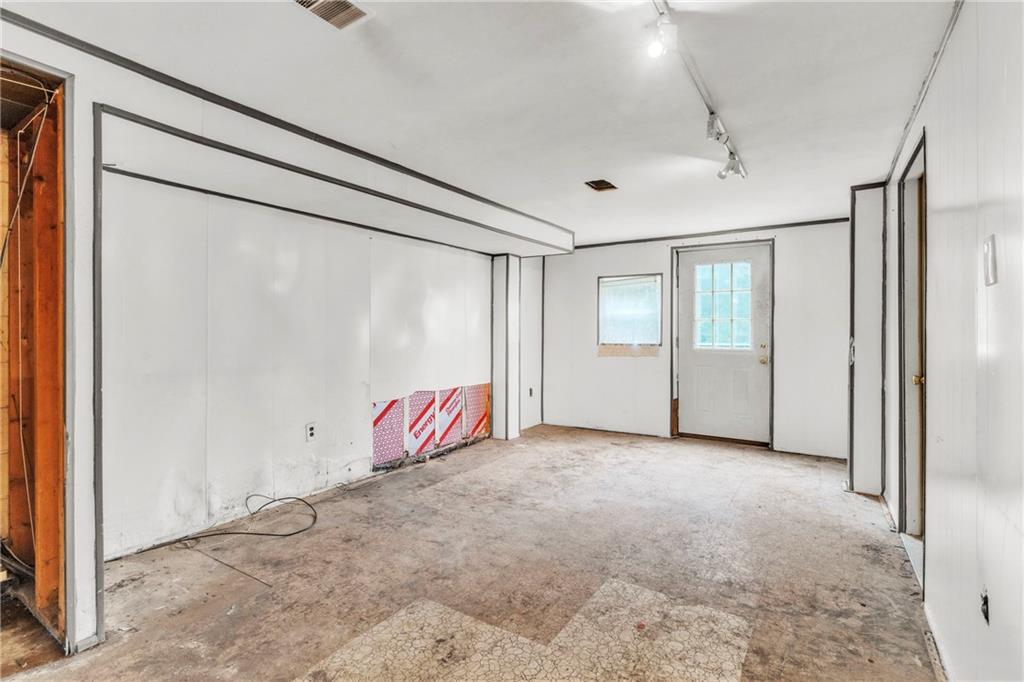 3405 Willett Road Pittsburgh, PA 15227 - Photo 29 of 48 Gallery Image 29