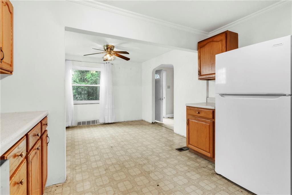3405 Willett Road Pittsburgh, PA 15227 - Photo 8 of 48 Gallery Image 8