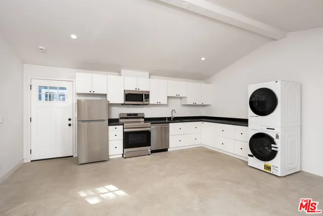 $2,150,000 | 126 Franklin Court, Glendale, CA 91205