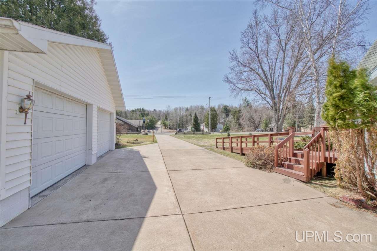 W628 County Road North Niagara, WI 54151 - Photo 7 of 41 Gallery Image 7