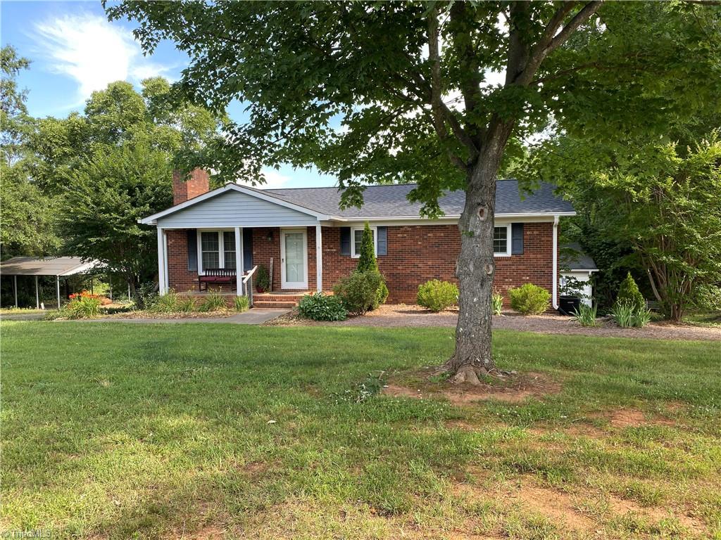941 Mountain View Road King, NC 27021 - Photo 1 of 21
