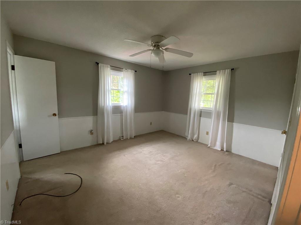 941 Mountain View Road King, NC 27021 - Photo 9 of 21