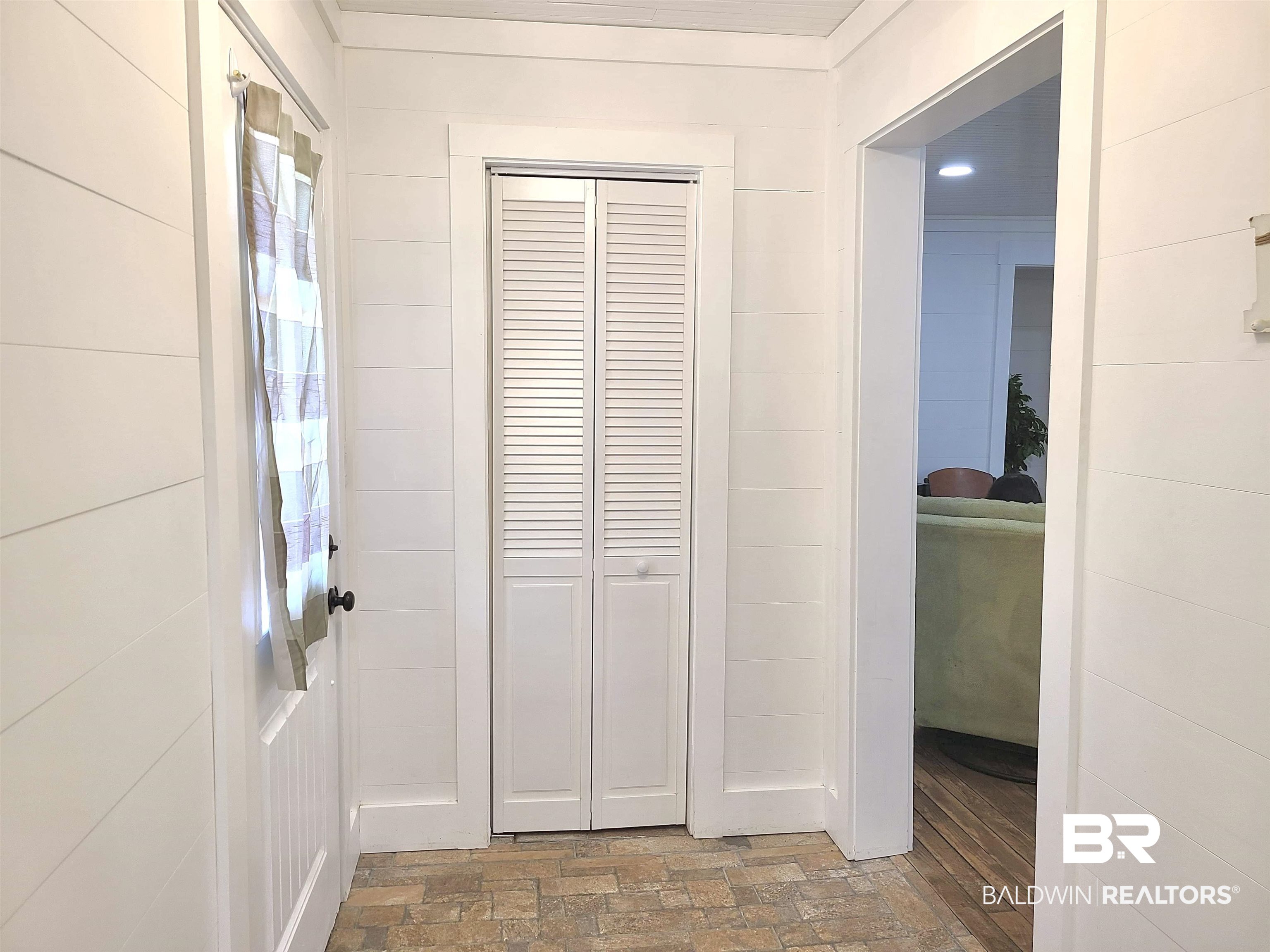 27286 Boaz Road West Loxley, AL 36551 - Photo 4 of 30 Foyer