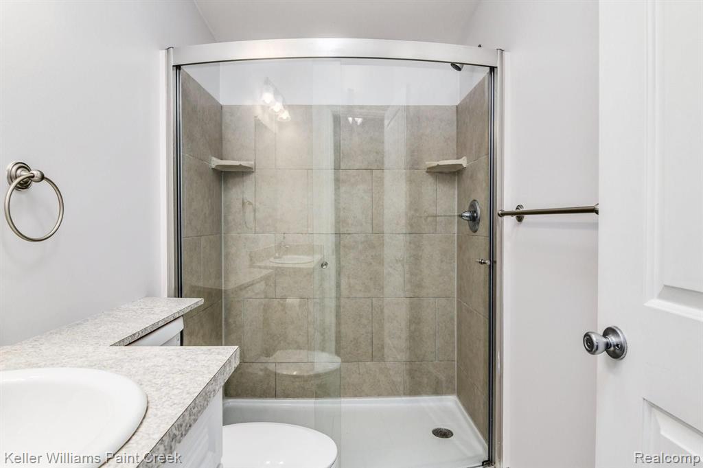 3155 South Adams Road Rochester Hills, MI 48309 - Photo 17 of 20