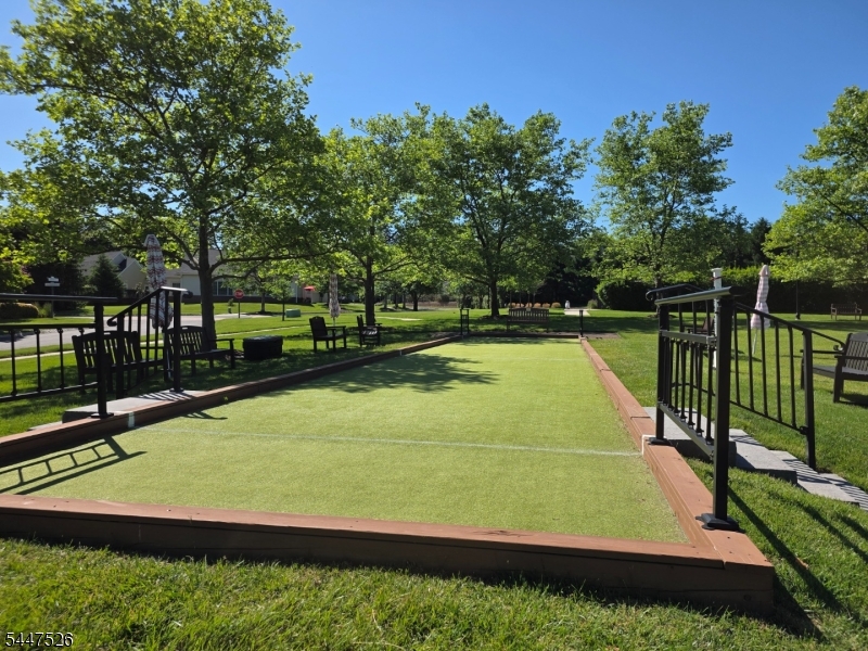47 Hedge Row Road Plainsboro, NJ 08540 - Photo 20 of 23 Gallery Image 20
