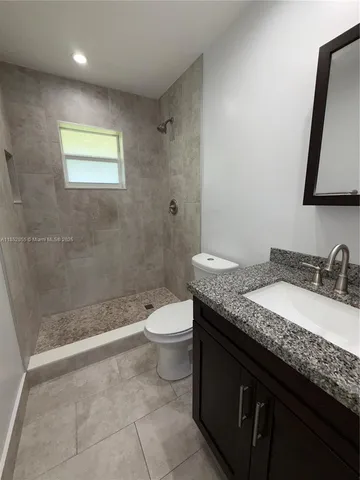 $3,000 | 5780 Southwest 61st Street, Unit 2, Miami, FL 33143