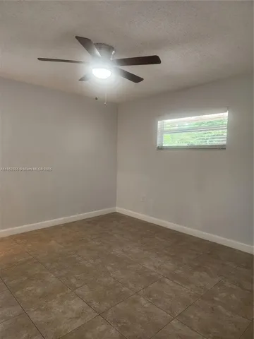 $3,000 | 5780 Southwest 61st Street, Unit 2, Miami, FL 33143