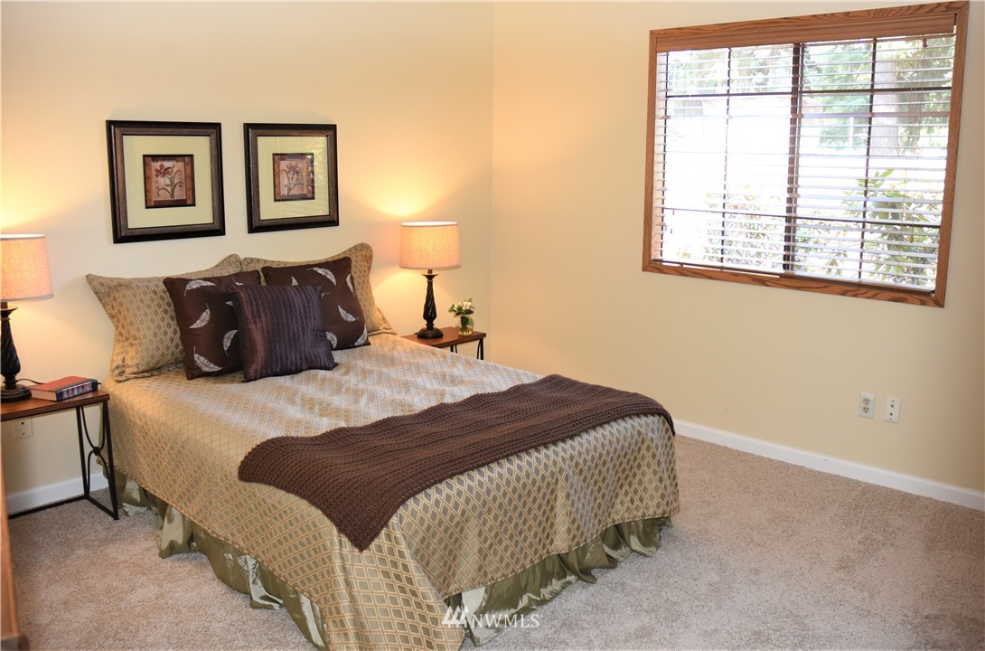 218 218th Place Southeast Bothell, WA 98021 - Photo 11 of 20