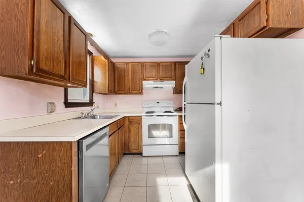 $525,000 | 10 Oriole Way, Plymouth, MA 02360