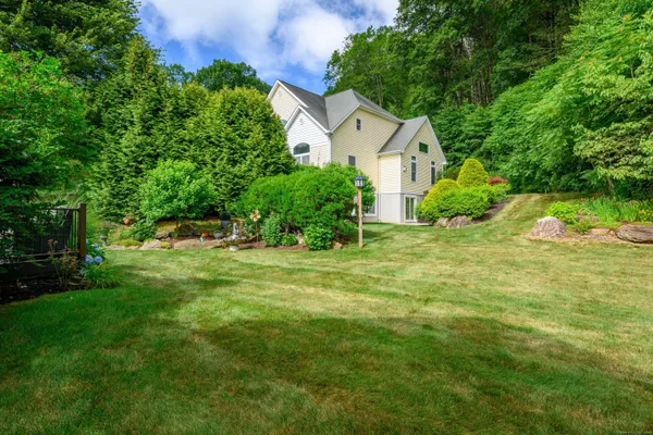 $639,000 | 10 Harmony Trail, Unit 10, New Milford, CT 06776
