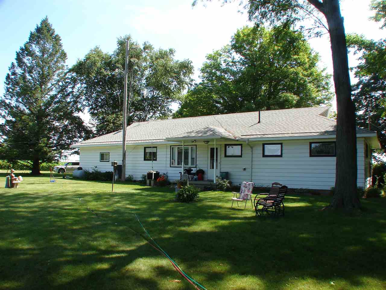 3244 South Bagley Road Ithaca, MI 48847 - Photo 4 of 33 1848954-3.JPG