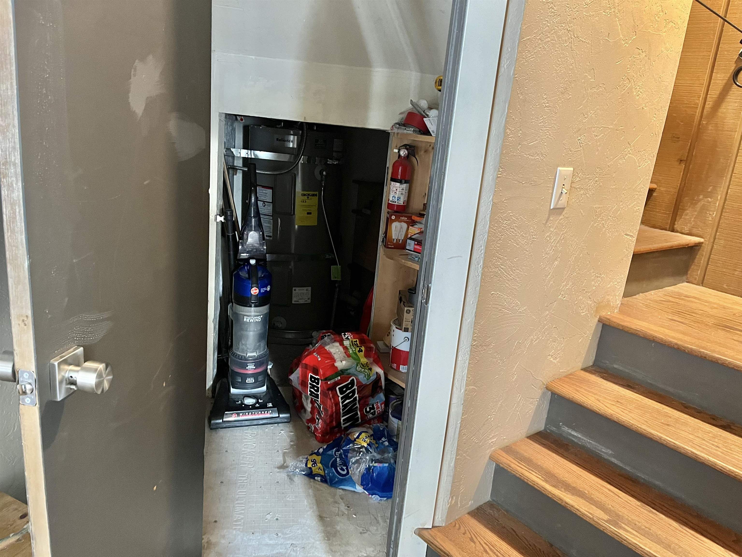 286 Old Mammoth Road, Unit 7 Mammoth Lakes, CA 93546 - Photo 24 of 31 a view of living room