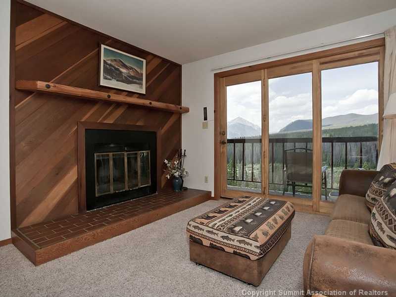 9490 Ryan Gulch Road, Unit 74 Silverthorne, CO 80498 - Photo 4 of 25 Living Room.