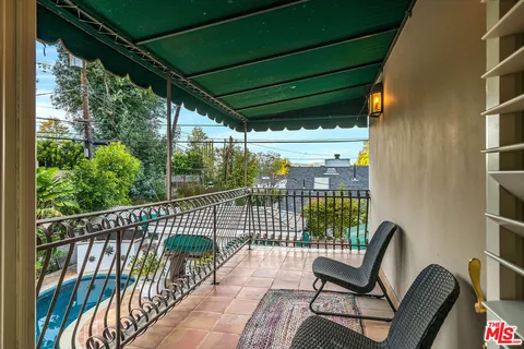 $2,995,000 | 4063 Benedict Canyon Drive, Sherman Oaks, CA 91423