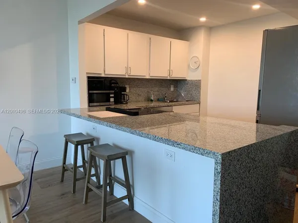 $2,500 | 780 Northeast 69th Street, Unit 506, Miami, FL 33138