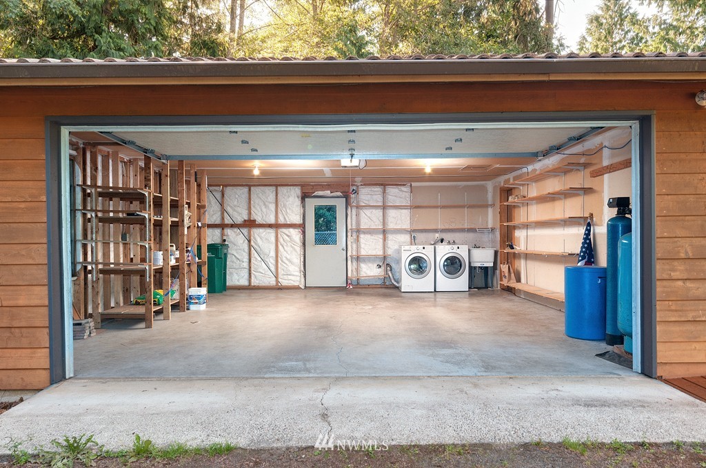 21201 President Point Road Northeast Kingston, WA 98346 - Photo 16 of 20 Gallery Image 16