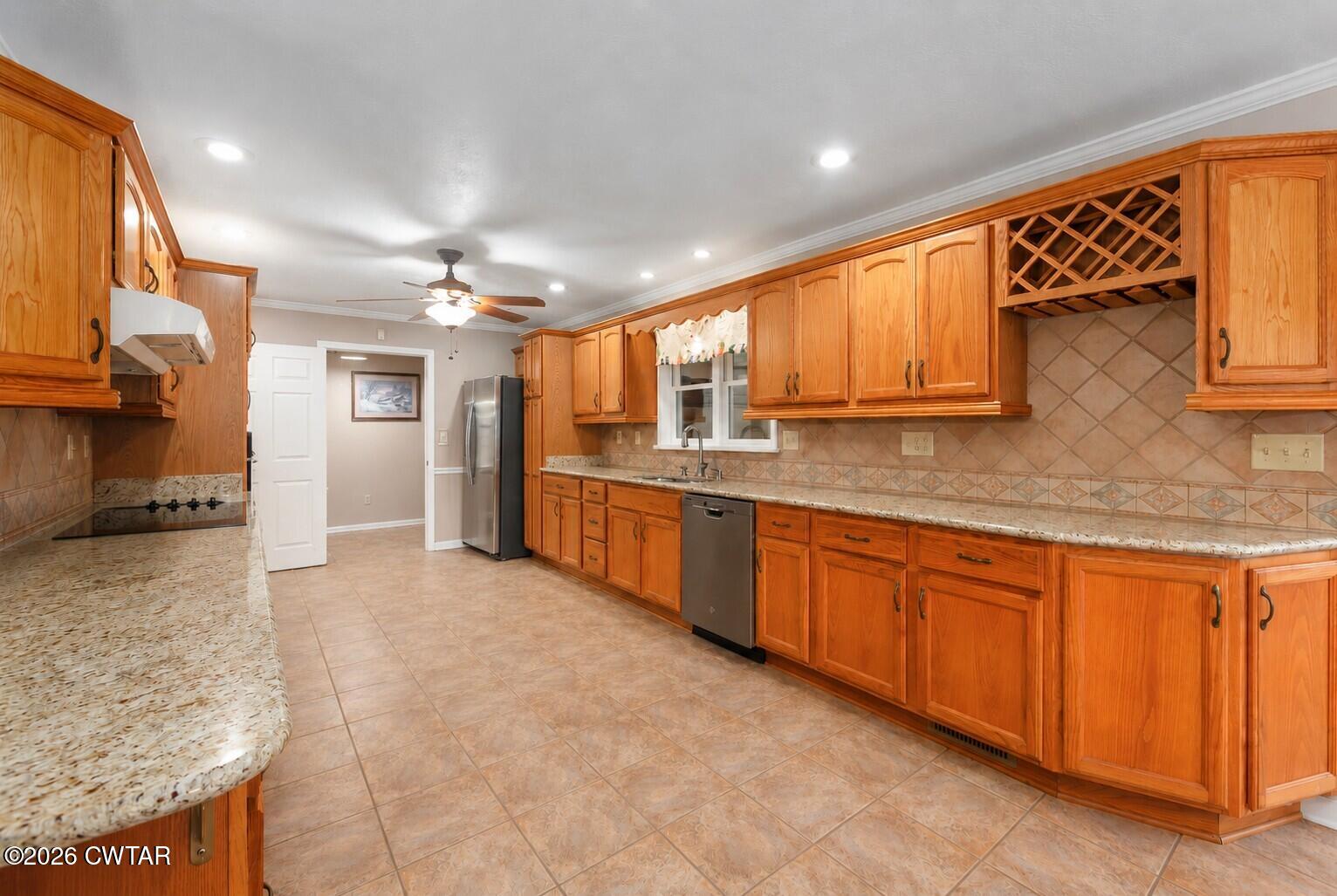 812 Pipkin Road Jackson, TN 38305 - Photo 10 of 49 Kitchen 2
