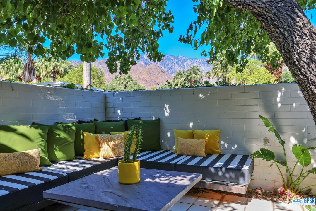 130 West Racquet Club Road, Unit 320 Palm Springs, CA 92262 - Photo 11 of 22 Gallery Image 11